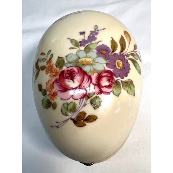Vintage Lefton Japan Porcelain Egg-Shaped Trinket Box With Floral & Butterfly De - Picture 2 of 6